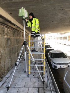 Laserskanning av brokonstruktion, även extremt trånga utrymmen.
